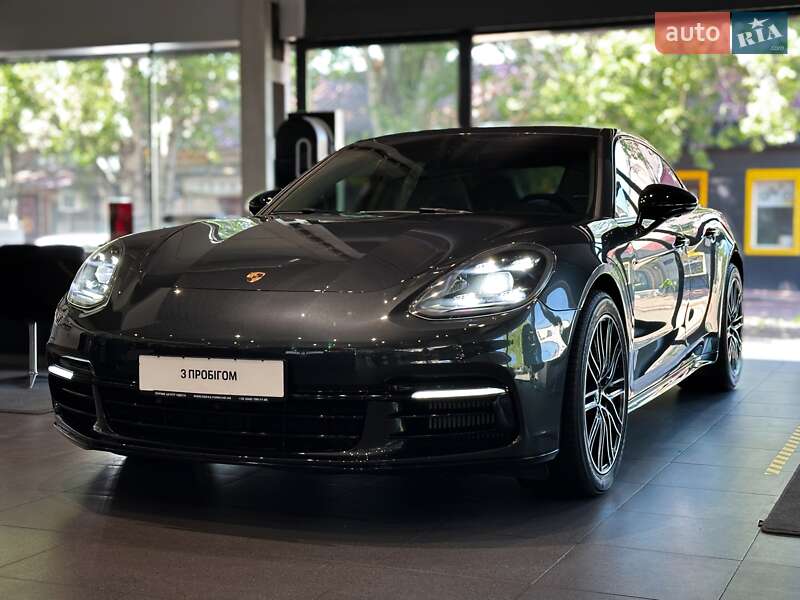 2017 porsche panamera