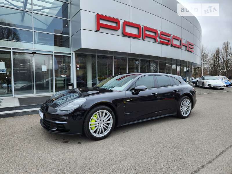 2018 porsche panamera