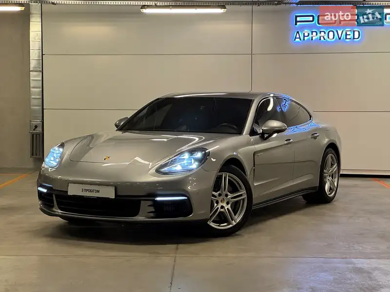 2019 porsche panamera