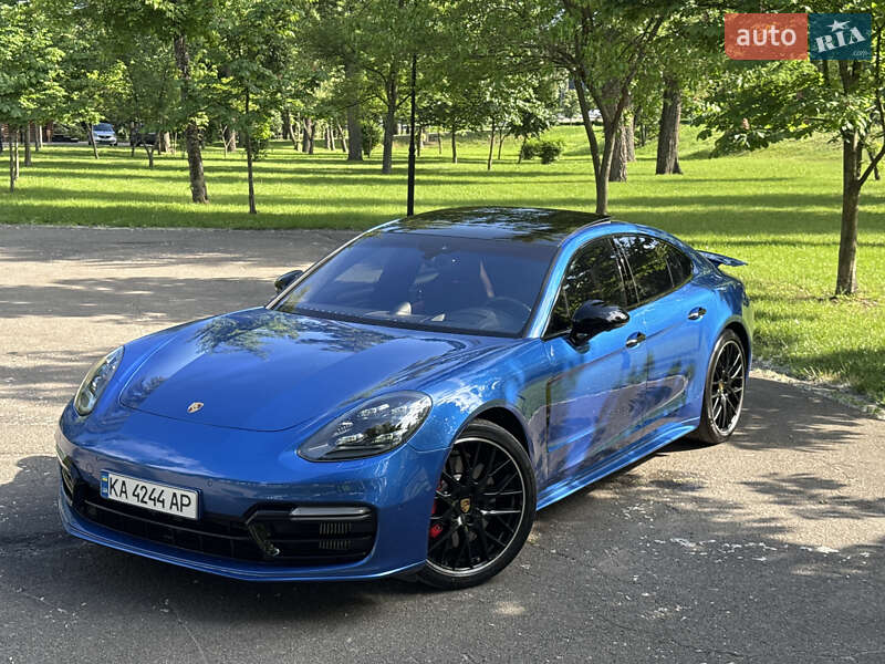 2018 porsche panamera