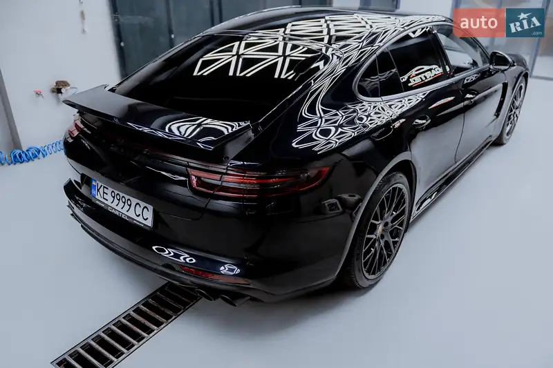 2020 porsche panamera