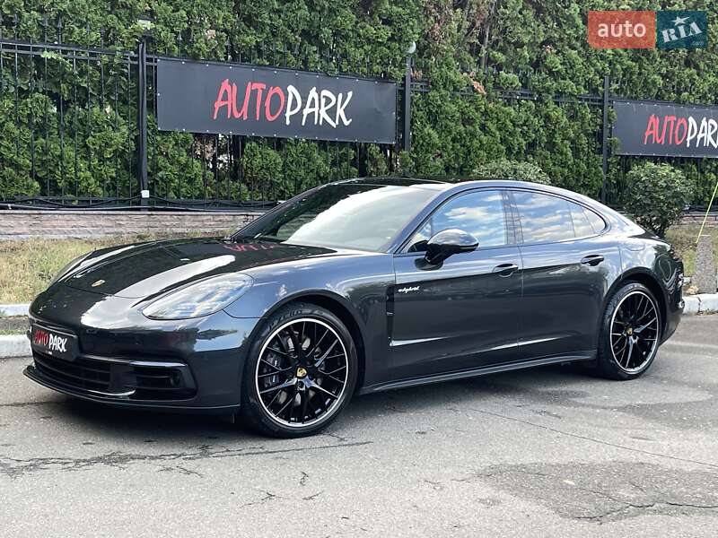 2020 porsche panamera
