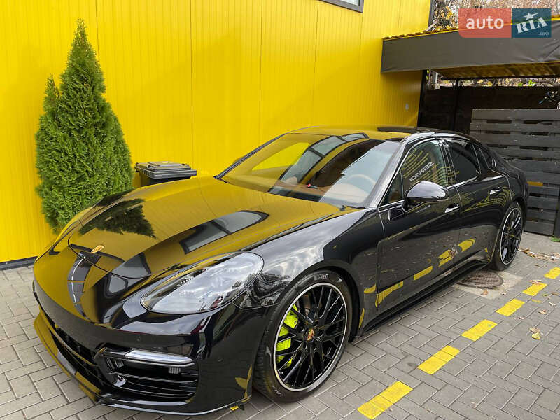2021 porsche panamera