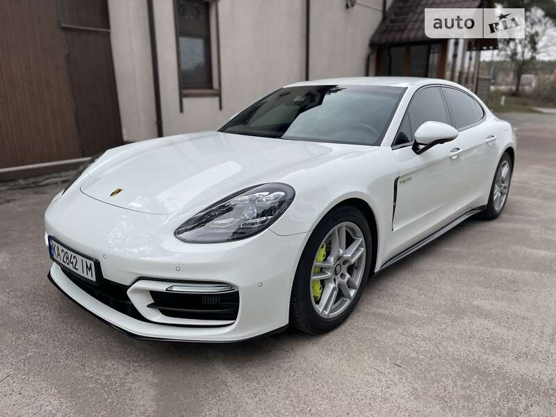2021 porsche panamera