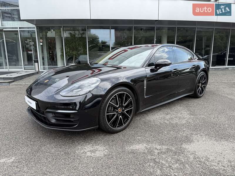 2022 porsche panamera