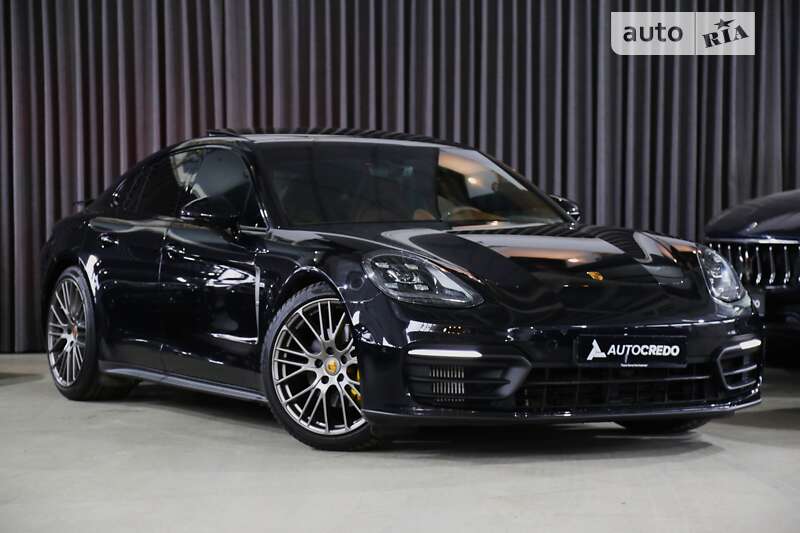 2022 porsche panamera