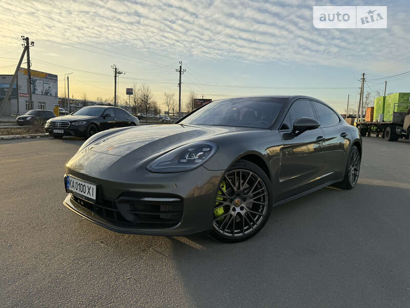 2023 porsche panamera