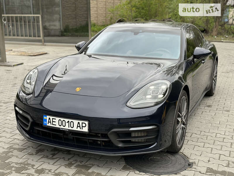 2023 porsche panamera