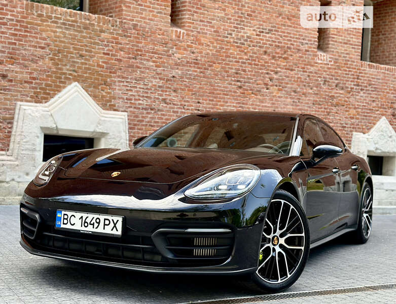 2023 porsche panamera