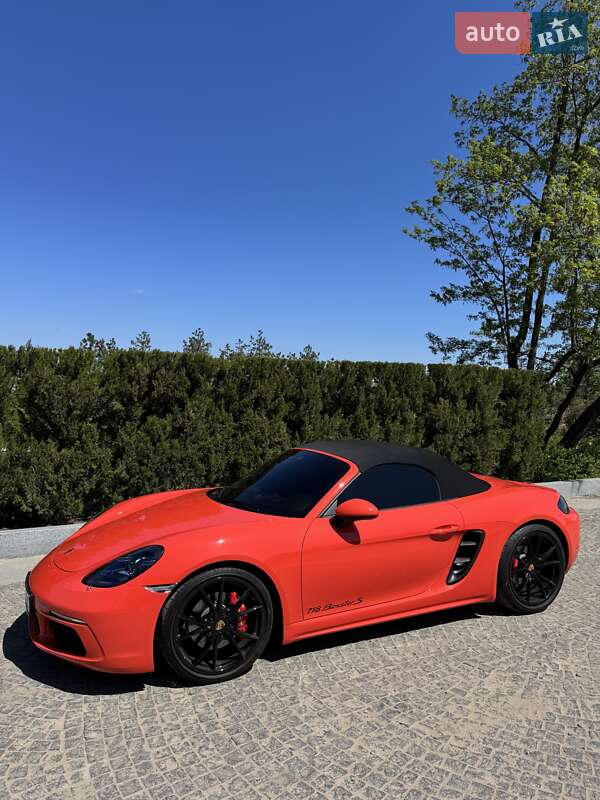 2018 porsche boxster s