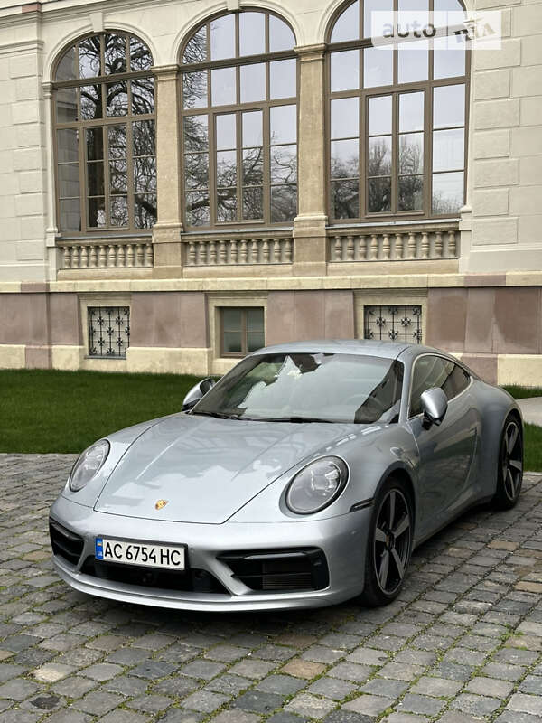 2020 porsche 911 carrera 4s