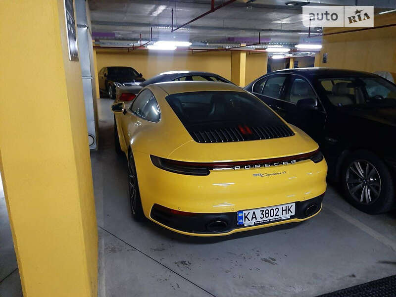 2021 porsche 911 carrera 4