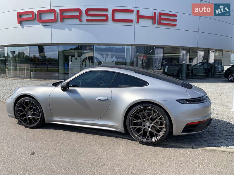2021 porsche 911-carrera-4