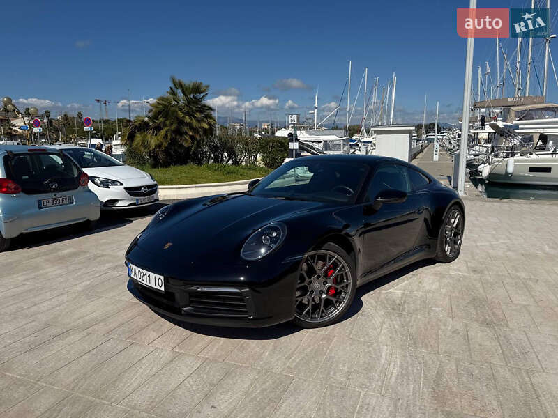 2022 porsche 911 carrera s