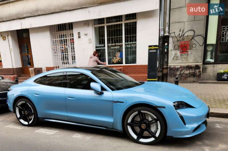 2020 porsche taycan