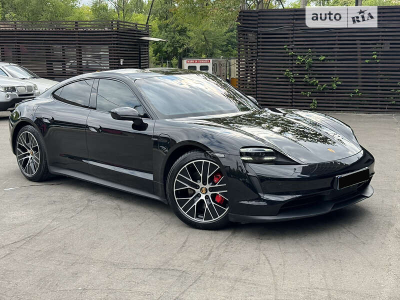 2020 porsche taycan