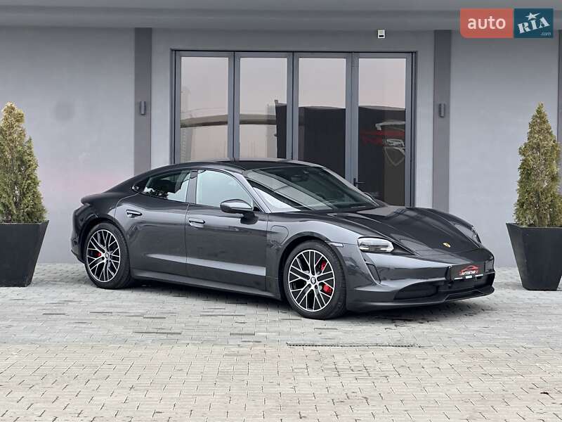 2020 porsche taycan