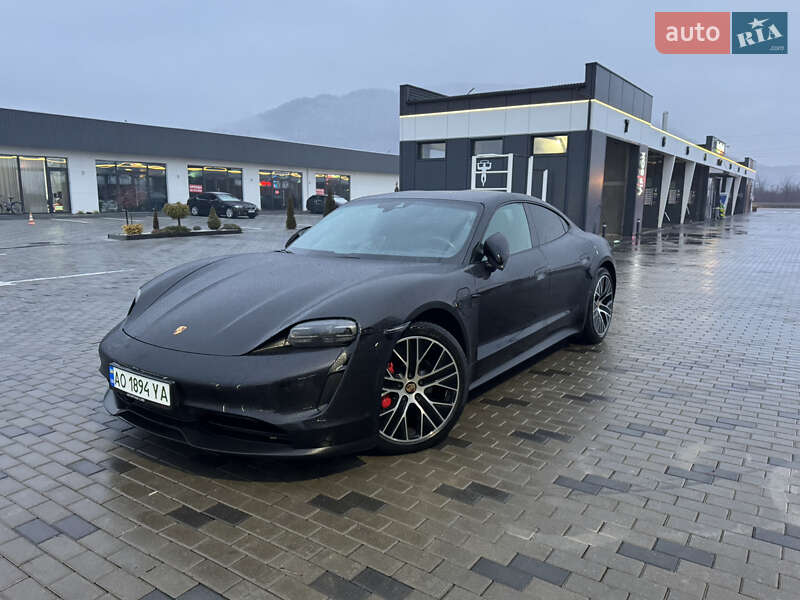 2020 porsche taycan