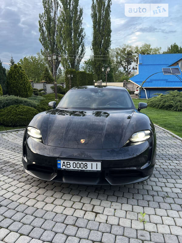 2019 porsche taycan