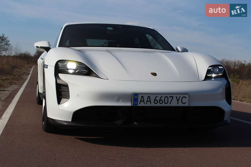 2020 porsche taycan