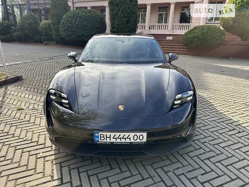 2021 porsche taycan