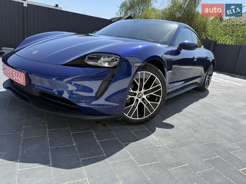 2021 porsche taycan