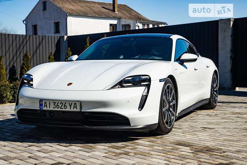 2021 porsche taycan