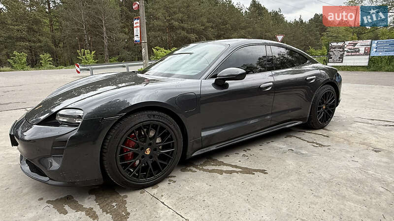 2021 porsche taycan