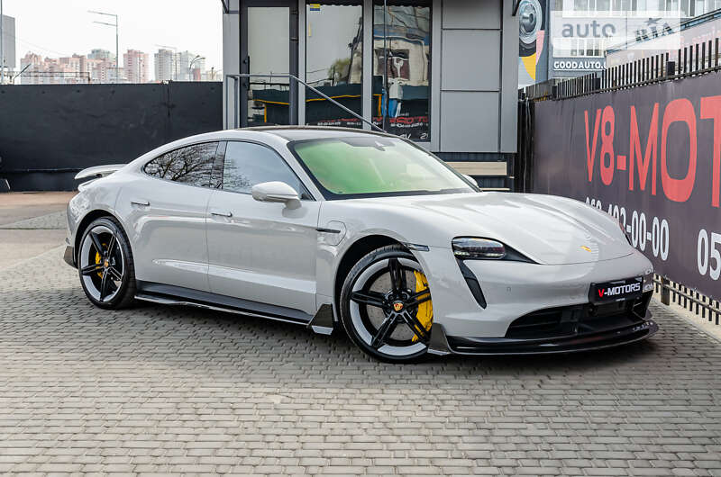 2021 porsche taycan turbo s