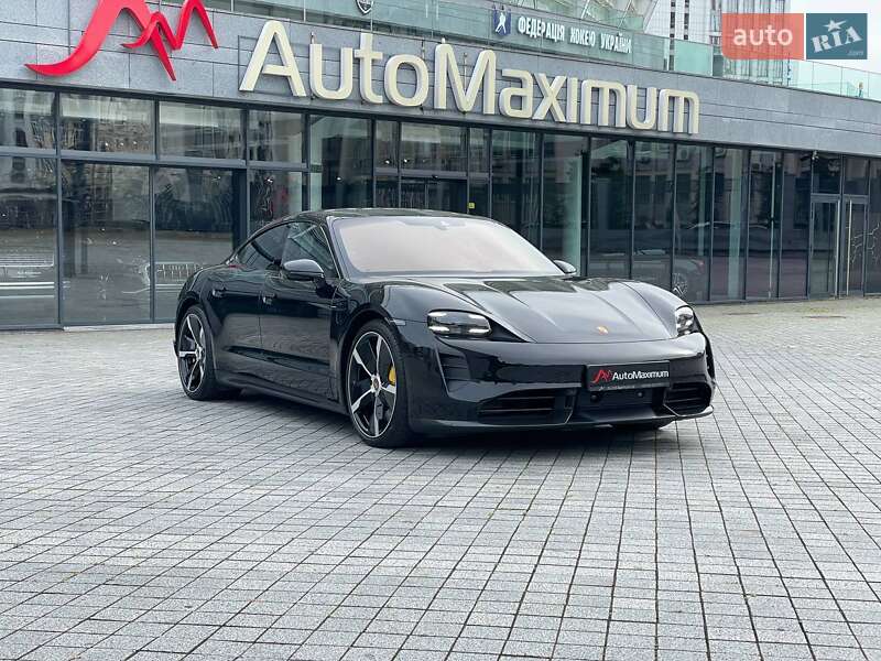 2021 porsche taycan-turbo