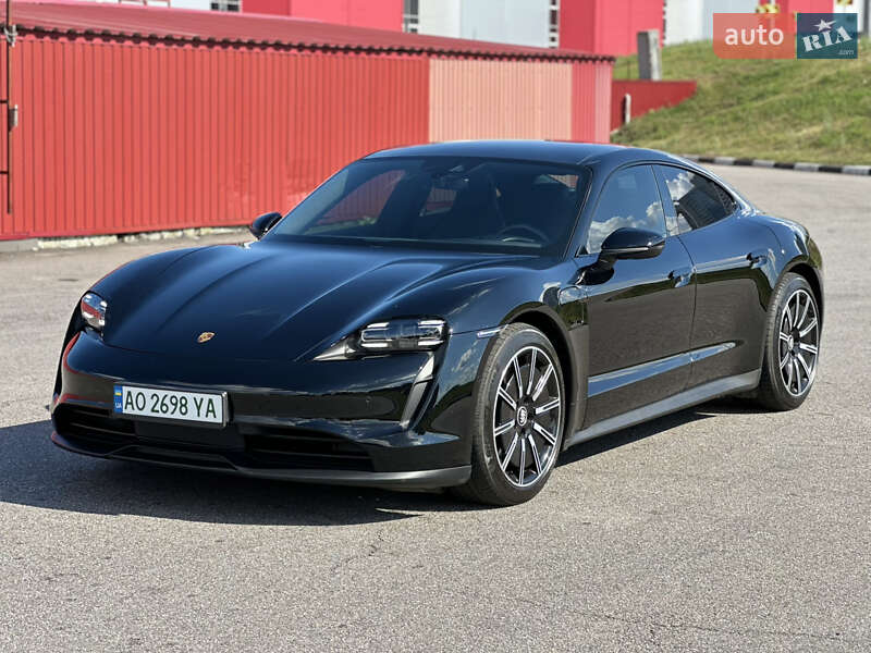 2022 porsche taycan