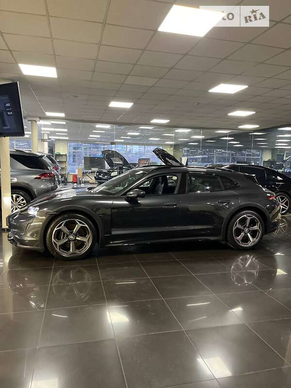 2021 porsche taycan