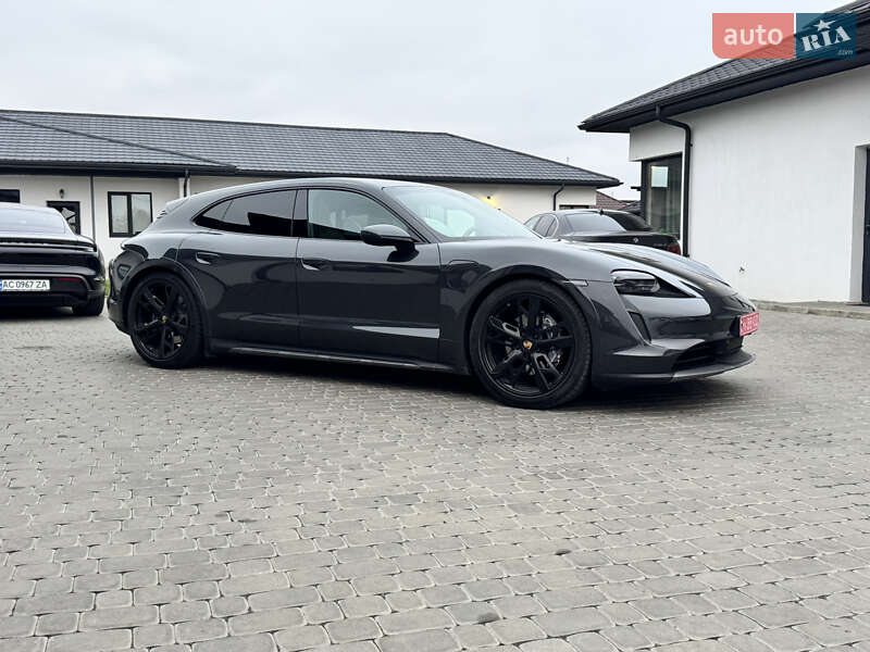 2022 porsche taycan cross turismo