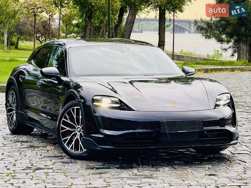 2022 porsche taycan