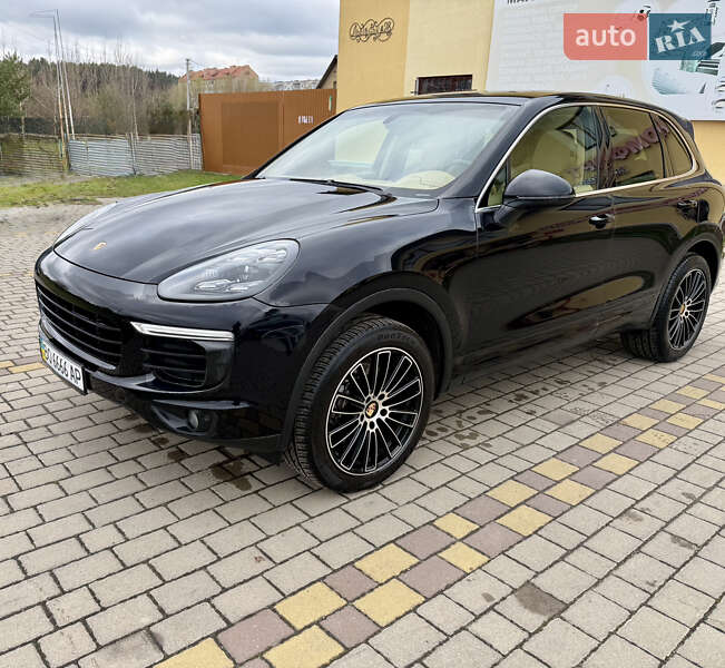 2015 porsche cayenne