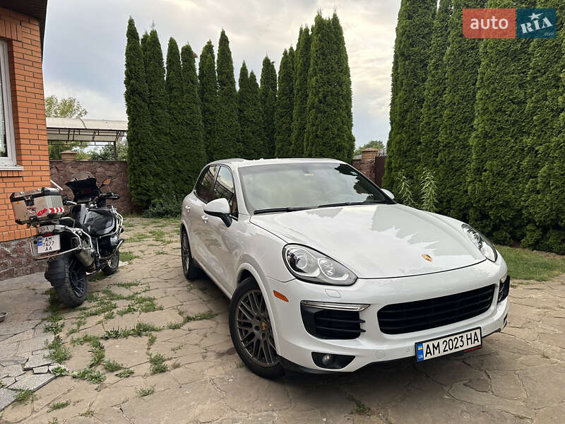 2017 porsche cayenne