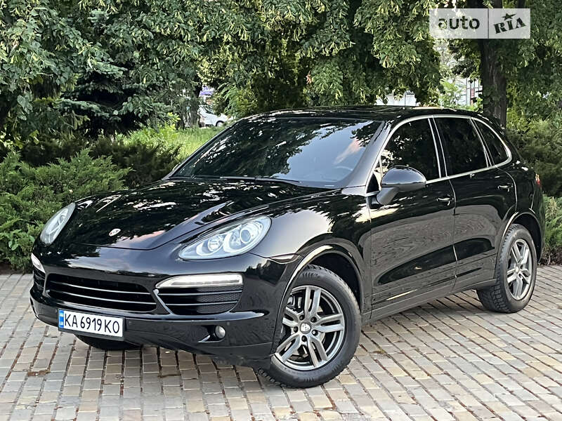 2011 porsche cayenne