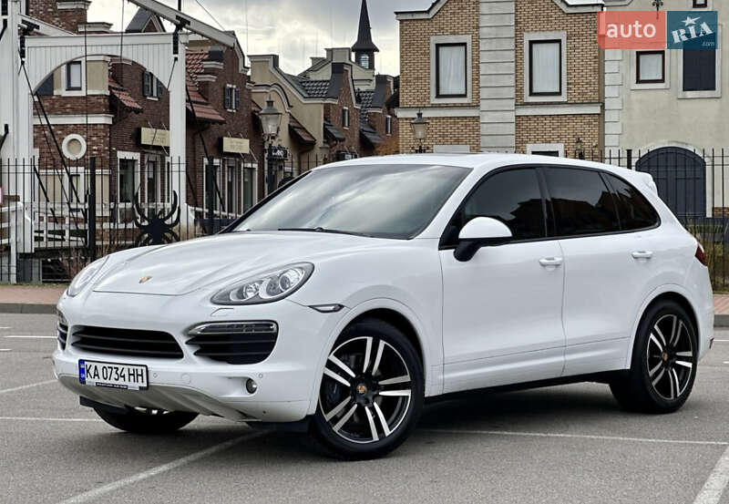 2012 PORSCHE Cayenne