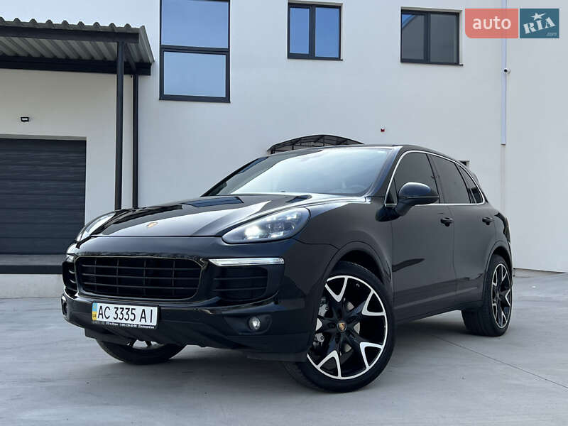 2016 porsche cayenne