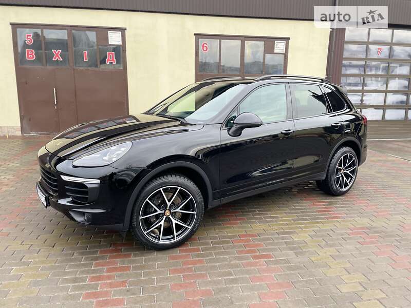 2017 porsche cayenne