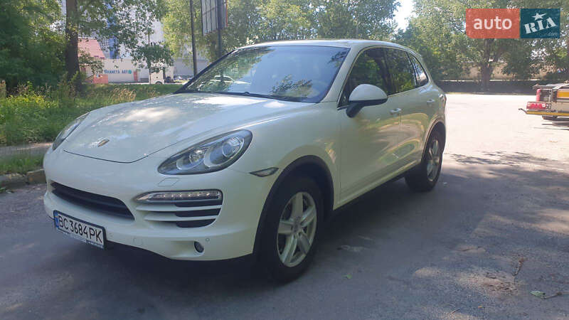 2010 porsche cayenne