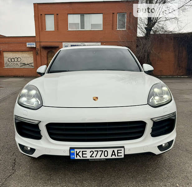 2016 porsche cayenne