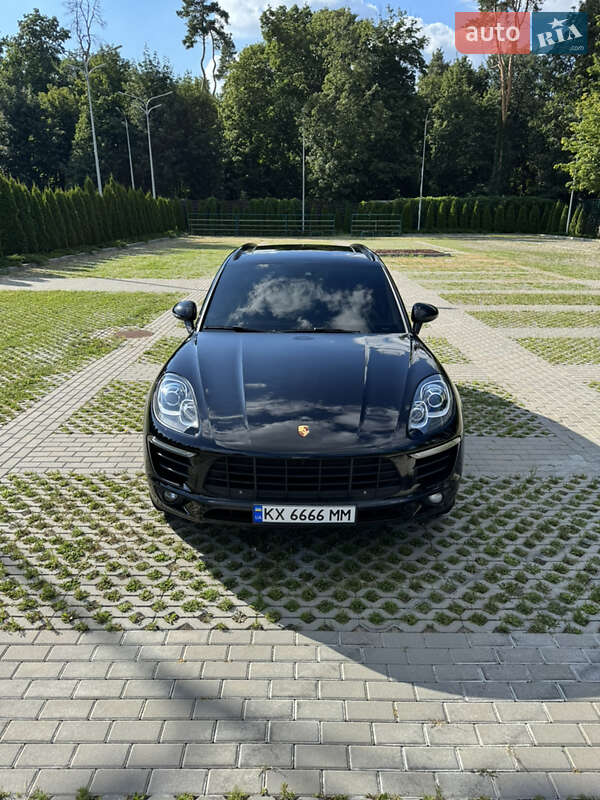 2018 porsche macan