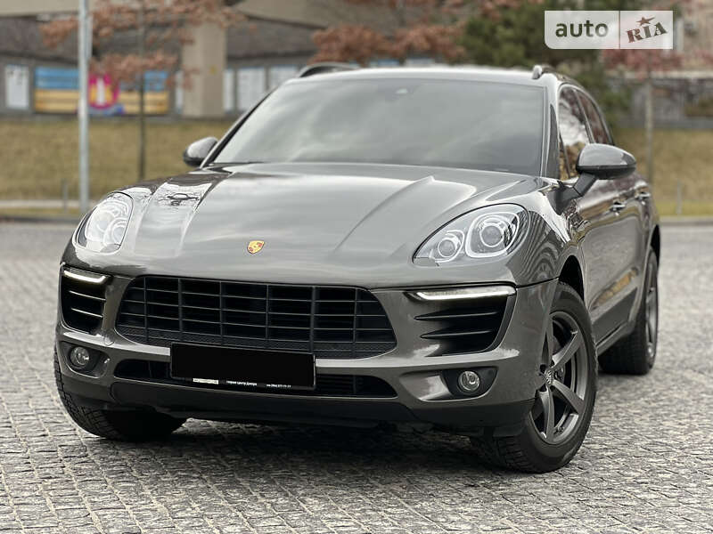 2018 porsche macan