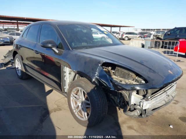 2018 PORSCHE Macan