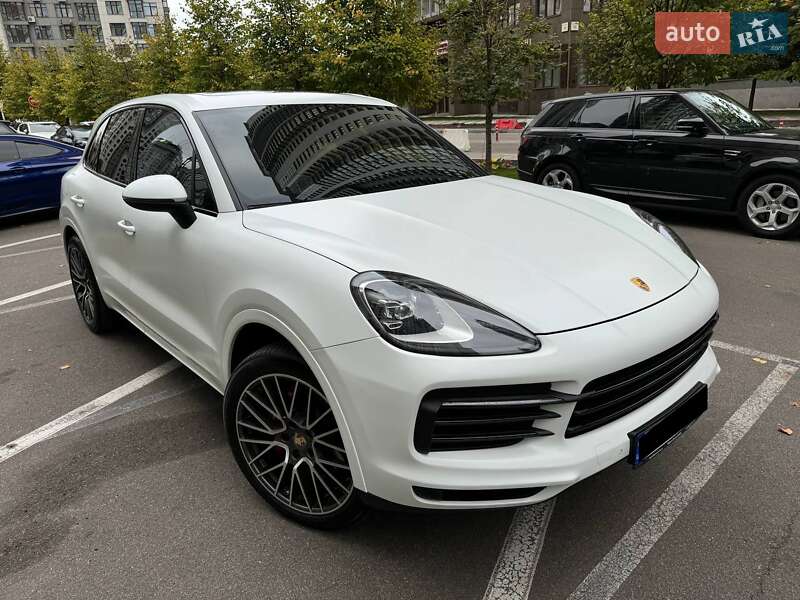 2019 porsche cayenne