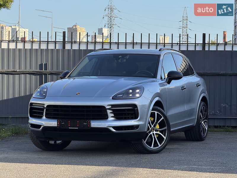 2020 porsche cayenne
