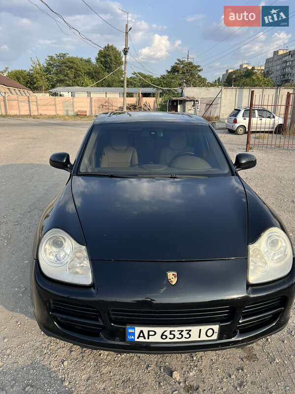 2004 porsche cayenne