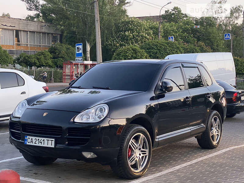 2005 porsche cayenne