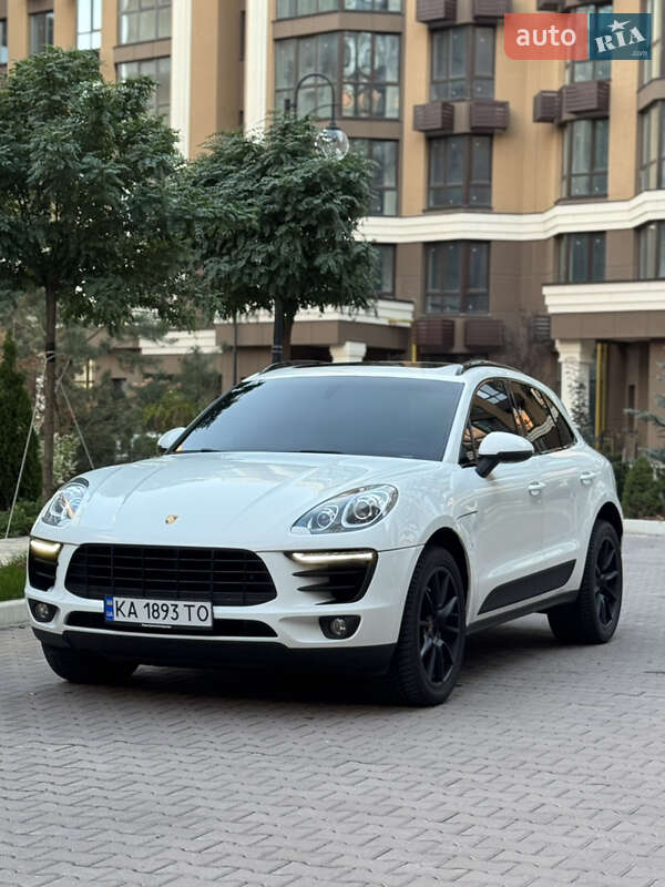 2015 porsche macan